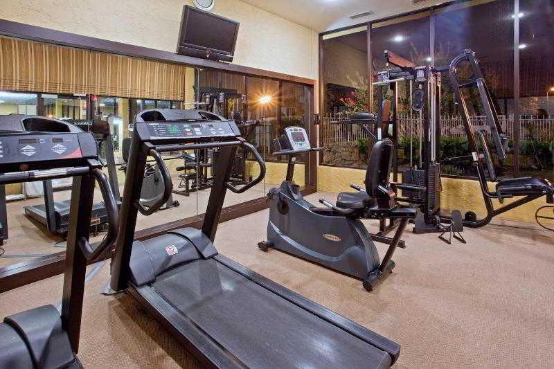 Hotel Crowne Plaza - Near Sugar Land Houston