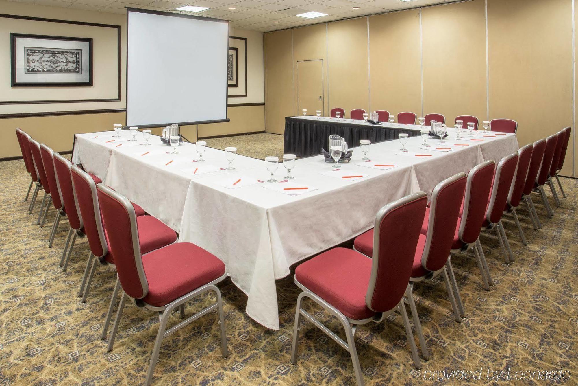 Hotel Crowne Plaza - Near Sugar Land 4*
